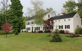 King Hill Inn & Kitchen New London United States Of America